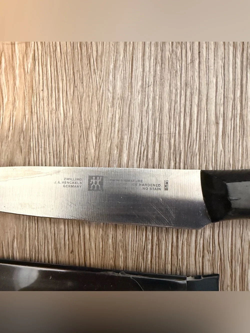 ZWILLING J A Henckels Twin Signature  4.5